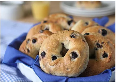 Blueberry bagels